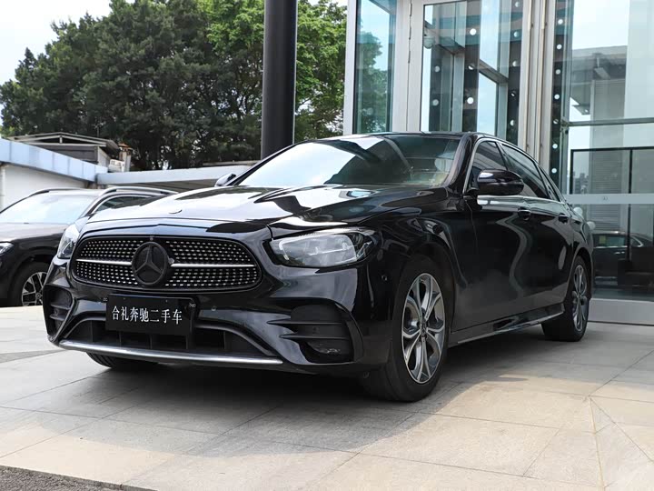 Mercedes-Benz E-Class 2021 E 300 L Luxury — фото 1