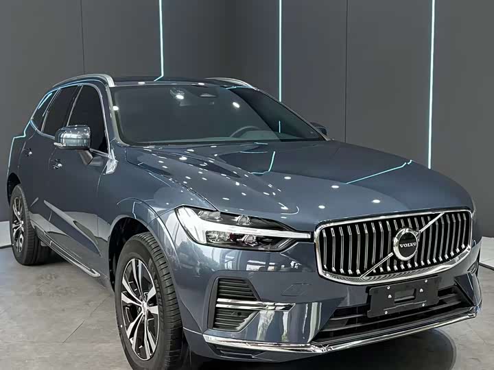 Volvo XC60 2024 B 5 4 WD — фото 3