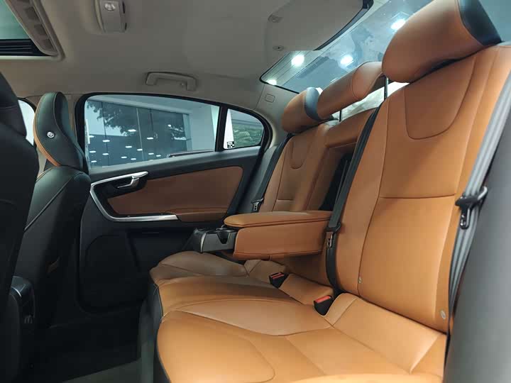 Volvo S60 2018 S 60 L T 4 — фото 22