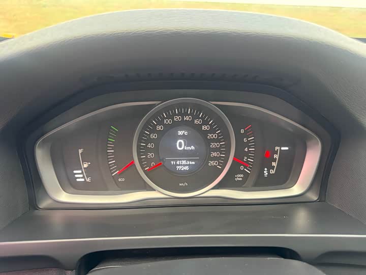 Volvo S60 2015 S 60 L 2.0 T — фото 13