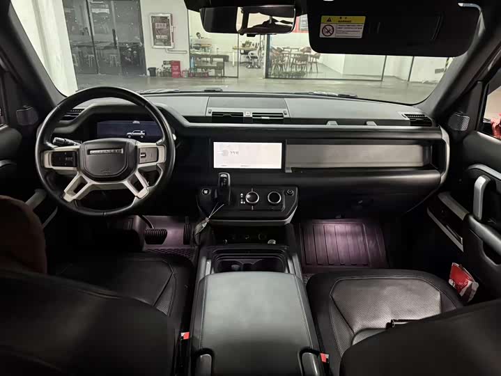 Land Rover Defender — фото 10