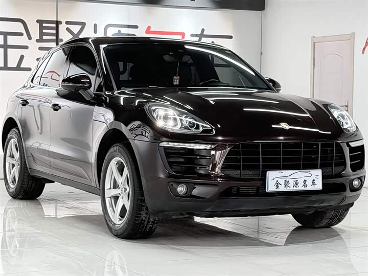 Porsche Macan 2017 Macan 2.0 T — фото 3