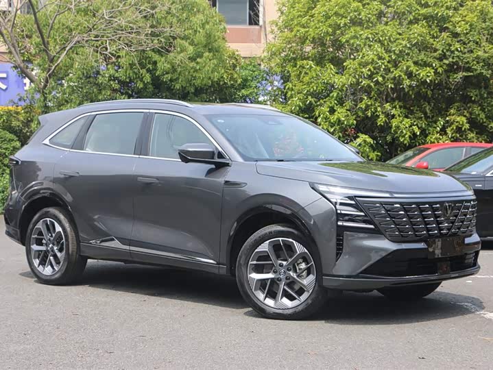 Changan CS75 PLUS 2025 1.5 T — фото 2