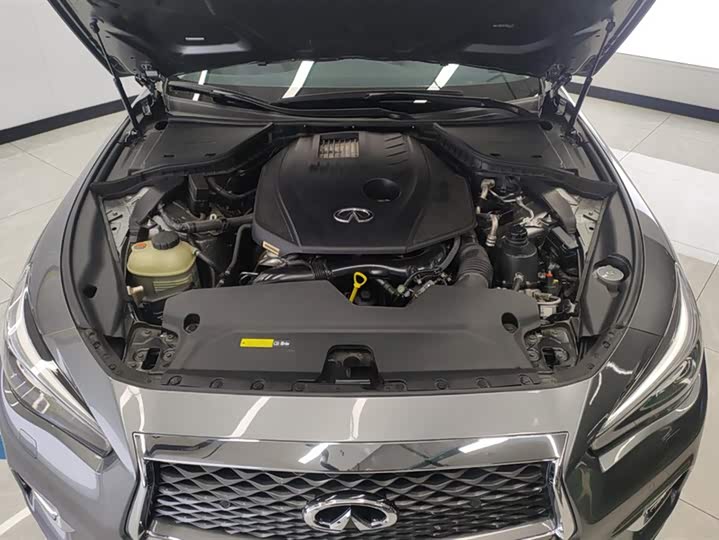 Infiniti Q50L 2022 2.0 T — фото 10