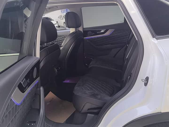 Hongqi HS5 2019 2.0 T 4 WD — фото 11
