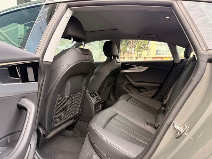 Audi A5 2024 Sportback 40 TFSI — фото 15