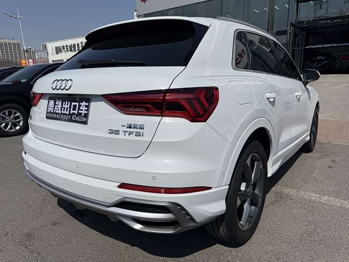 Audi Q3 2022 35 TFSI — фото 6