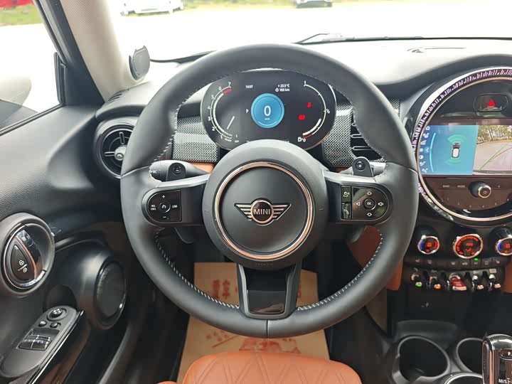 MINI Hatch — фото 16