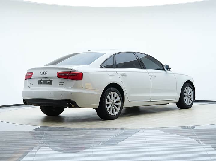 Audi A6L 2014 30 FSI Comfort — фото 6