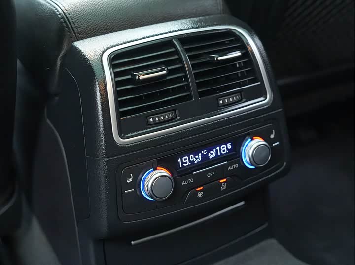 Audi A6L 2014 30 FSI Comfort — фото 22