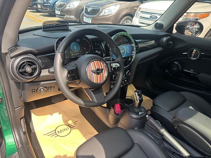 MINI Hatch — фото 13