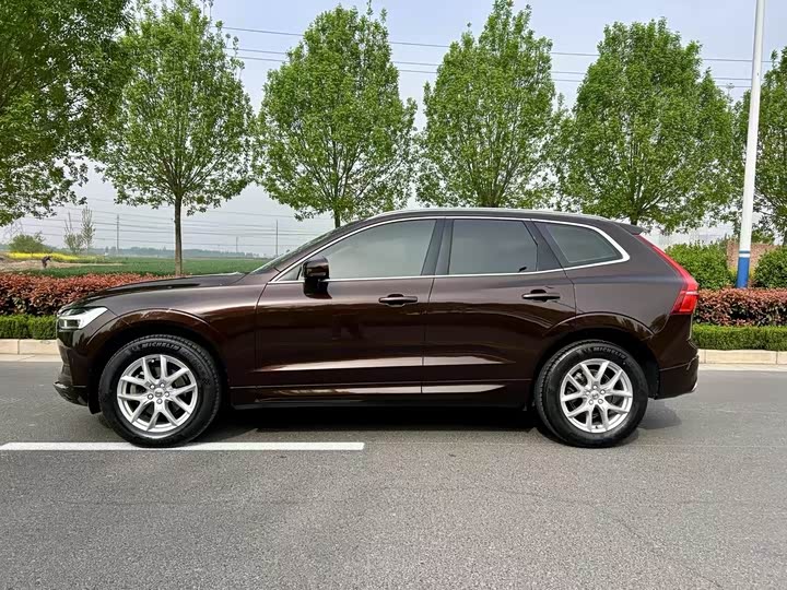 Volvo XC60 2019 T 5 4 WD VI — фото 3