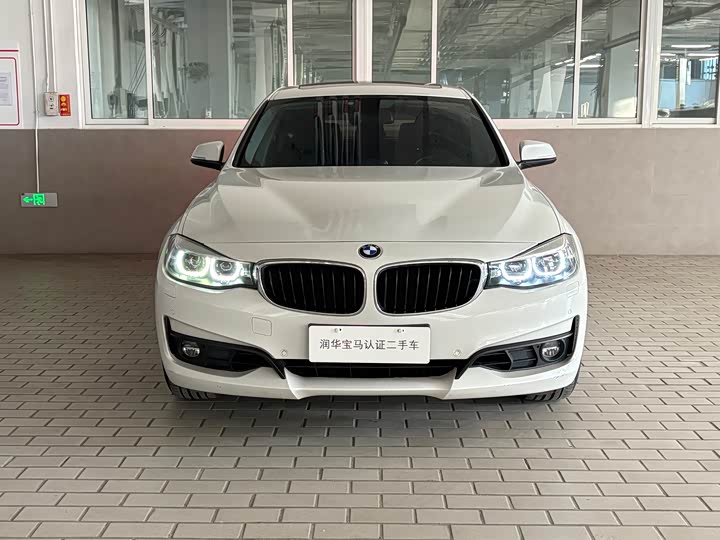 BMW 3-Series 2016 320i — фото 2