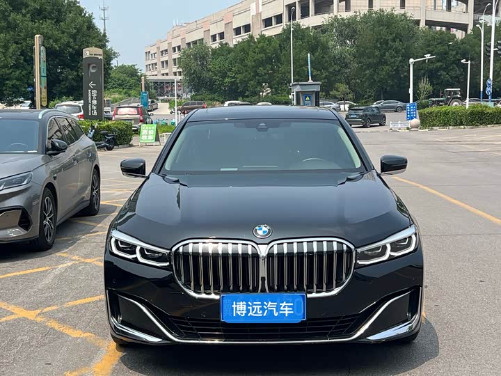 BMW 7 Series 740Li продвинутая люкс-пакет — фото 2