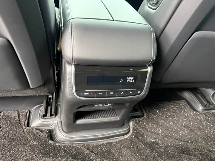 Trumpchi GS8 2022 2.0 TGDI 2 WD ( ) — фото 34