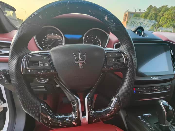 Maserati Ghibli 2017 3.0 T — фото 11
