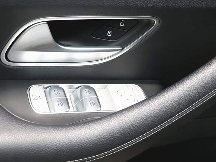 Mercedes-Benz GLE 2024 GLE 450 4 MATIC SUV — фото 12