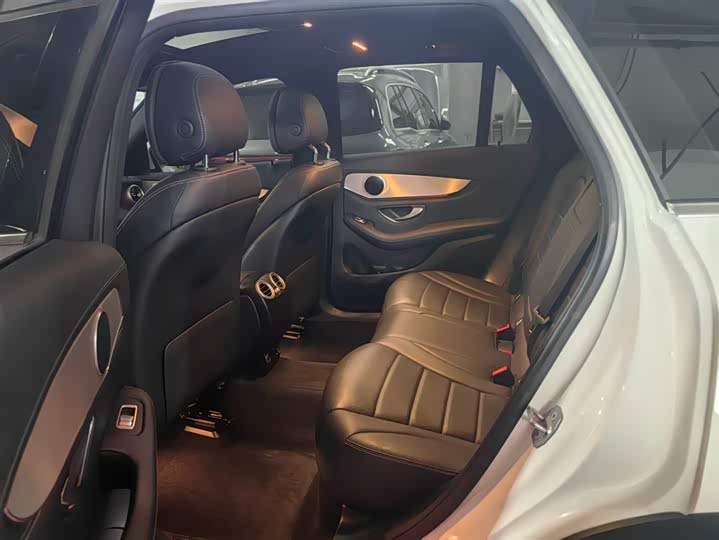 Mercedes-Benz GLC 200 L 4MATIC — фото 15