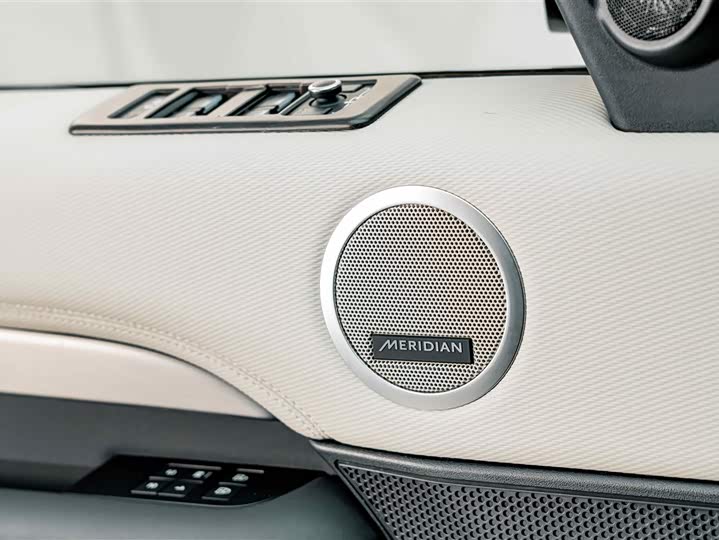 Land Rover Discovery — фото 19