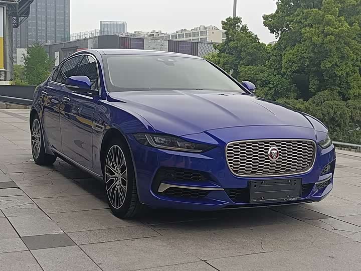 Jaguar XEL 2020 2.0 T 250 PS SE — фото 3