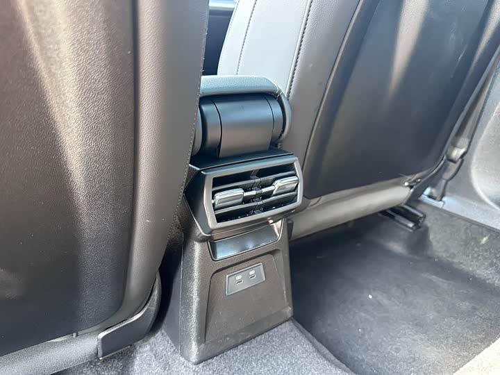 Audi A3 2023 A 3 L Limousine 35 TFSI Sport — фото 11