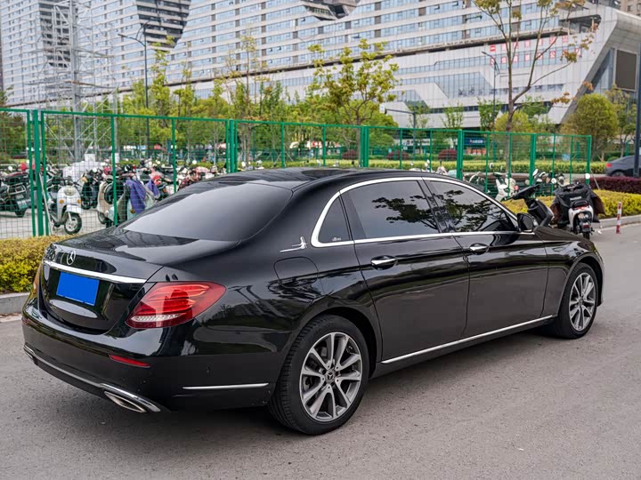 Mercedes-Benz E-Class 2019 E 260 L — фото 5