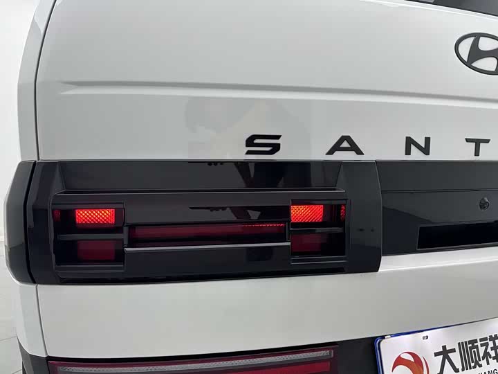 Hyundai Santa Fe — фото 14