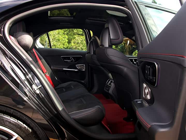 Mercedes-Benz C-Class 2025 AMG C 43 4 MATIC — фото 12