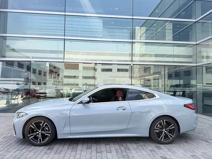BMW 4-Series 2024 425i M — фото 2