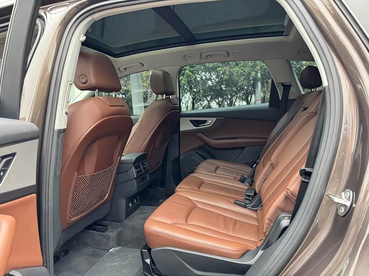 Audi Q7 2018 40 TFSI Comfort — фото 13