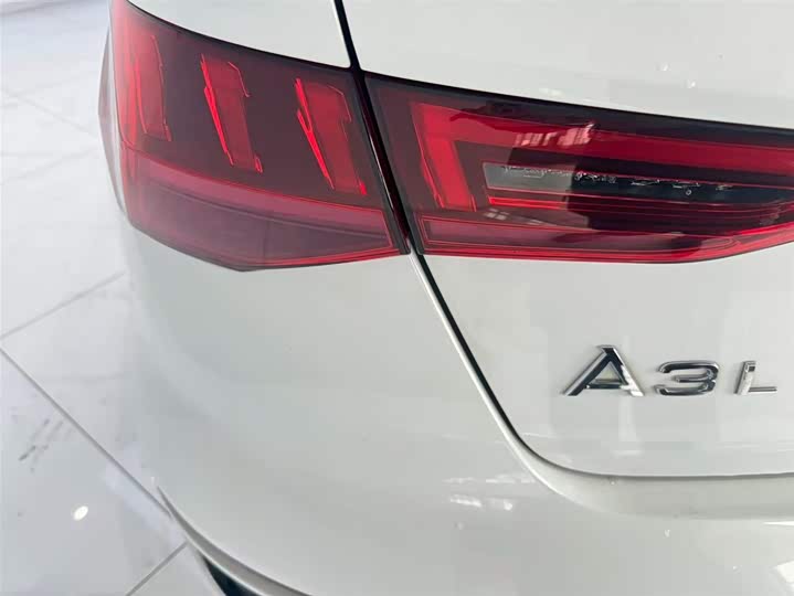 Audi A3 2021 A 3 L Limousine 35 TFSI Sport — фото 10