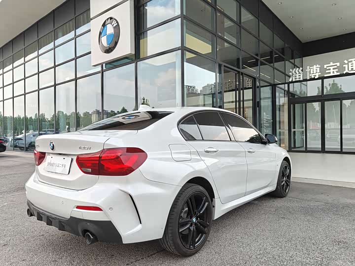 BMW 1-Series 2023 125i M — фото 4