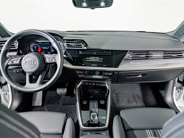 Audi A3 2024 A 3 L Limousine 35 TFSI Sport — фото 11