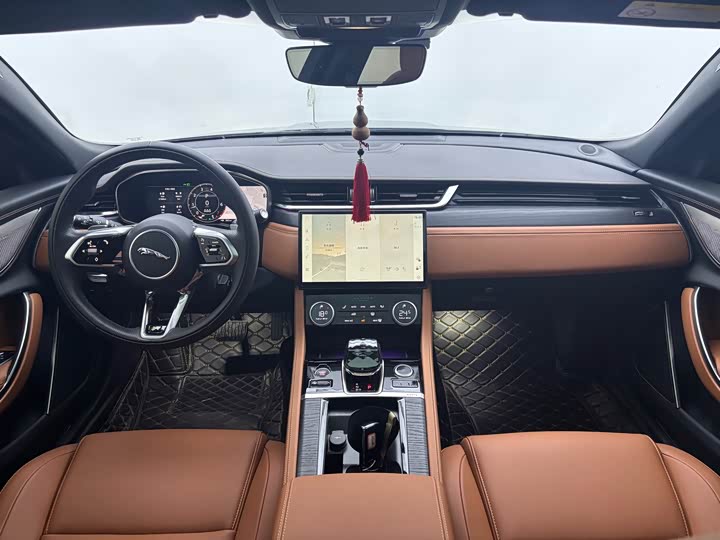 Jaguar XFL 2023 XFL 2.0 T P 250 2 WD — фото 18