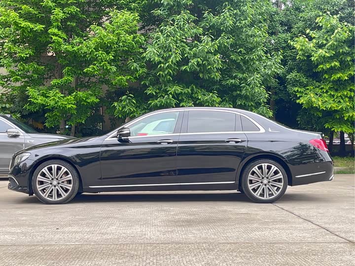 Mercedes-Benz E-Class 2017 E 320 L 4 MATIC — фото 5