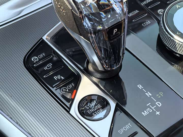 BMW X5 2020 x Drive 40i M — фото 15