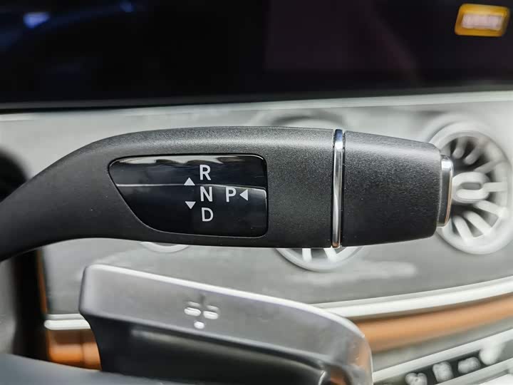 Mercedes-Benz CLS 2023 CLS 300 — фото 13