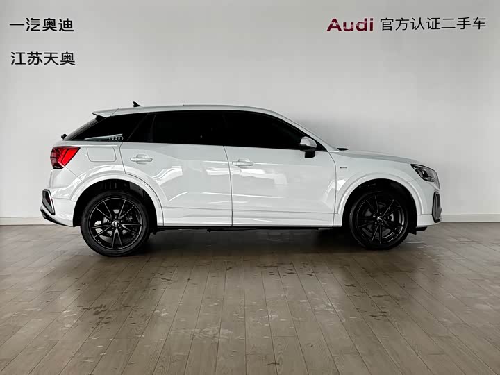 Audi Q2L 2022 35 TFSI — фото 3