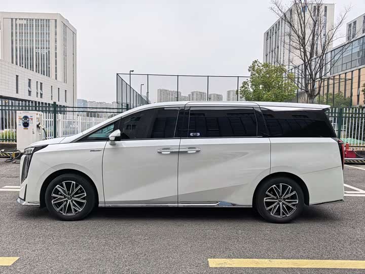 Trumpchi M8 2024 400 T — фото 2