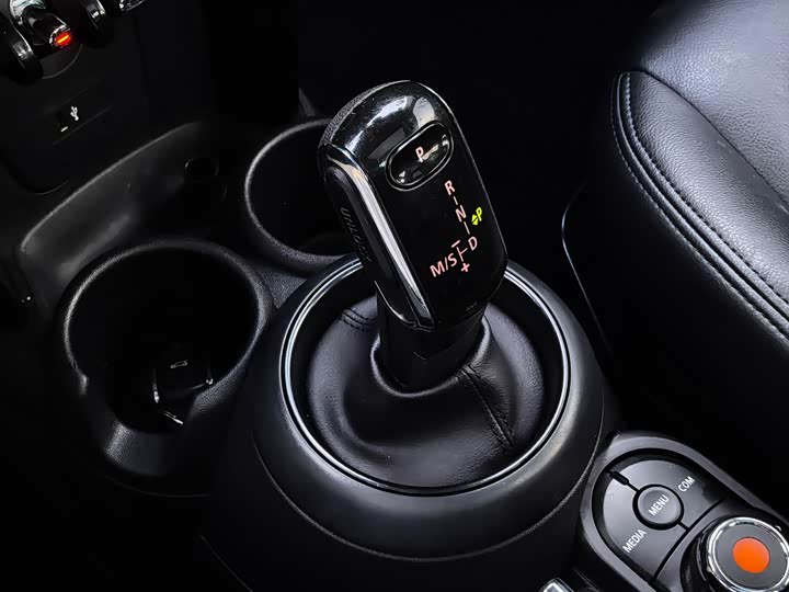 MINI Hatch — фото 15