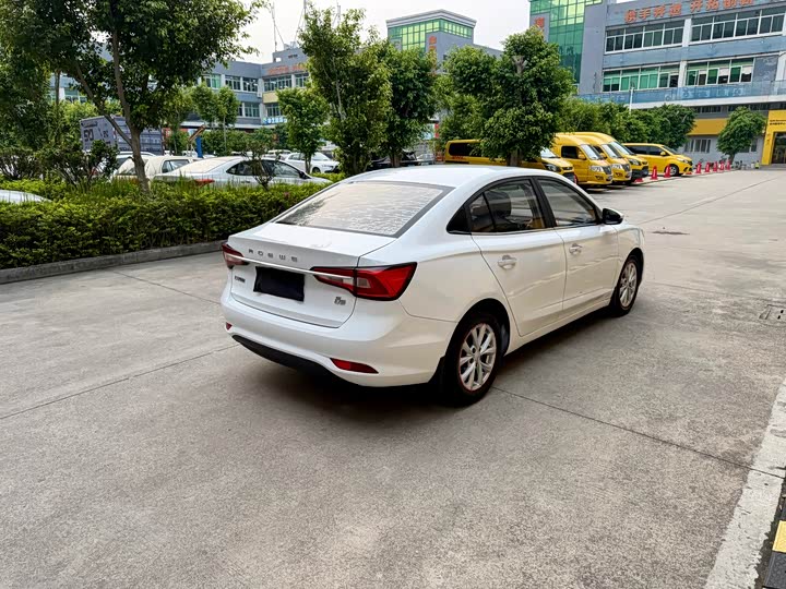 Roewe i5 2020 1.5 L AT 4 G — фото 5