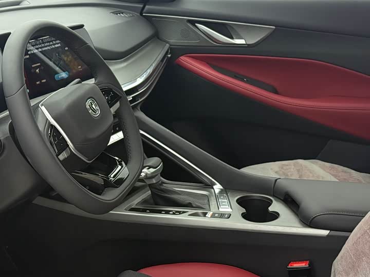Changan CS35 PLUS 2023 1.4 T DCTLuxury — фото 13