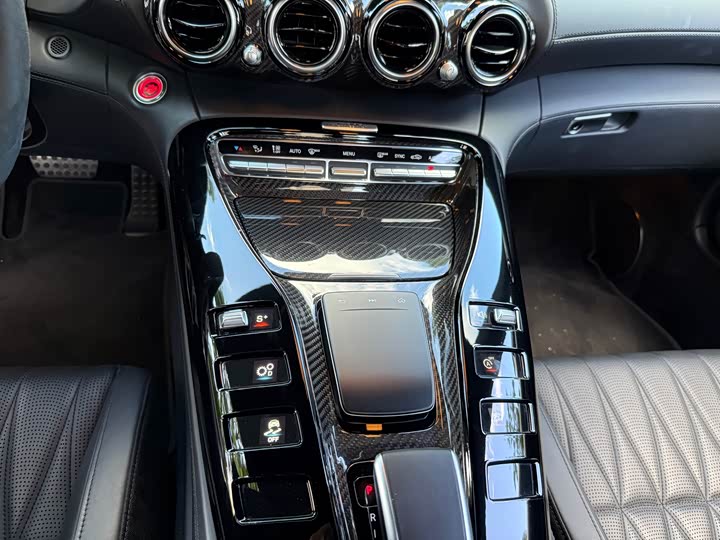 Mercedes-Benz AMG 2021 AMG GT — фото 18