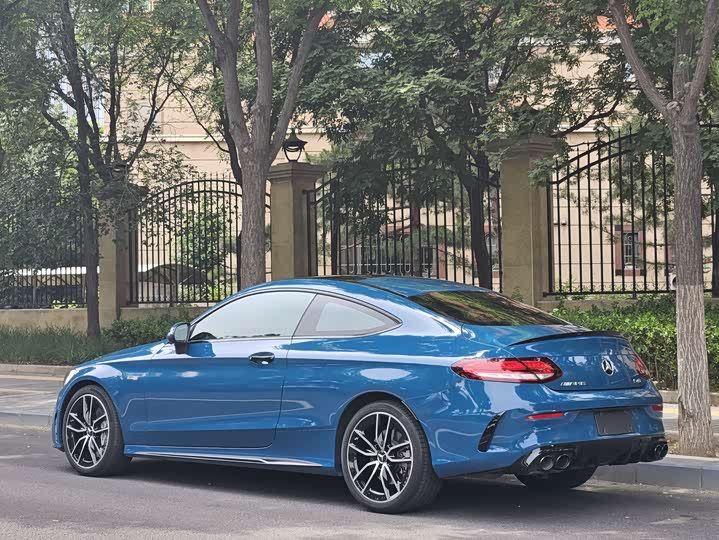 Mercedes-Benz C-Class 2023 AMG C 43 4 MATIC — фото 3
