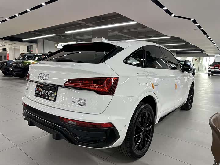 Audi Q5L Sportback 2021 45 TFSI — фото 6