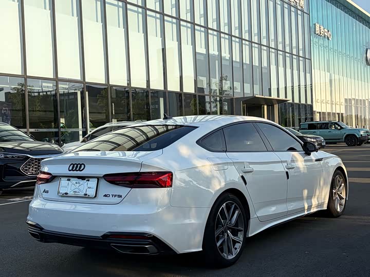 Audi A5 Sportback 40 TFSI — фото 17