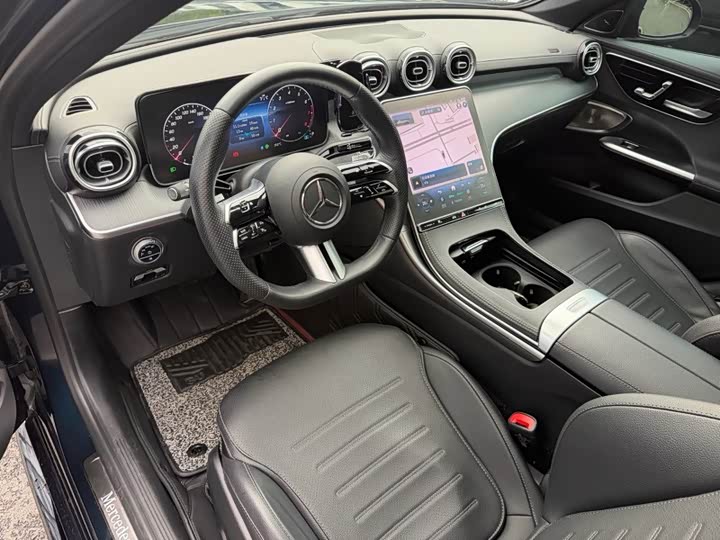 Mercedes-Benz C-Class 2023 C 260 L — фото 4