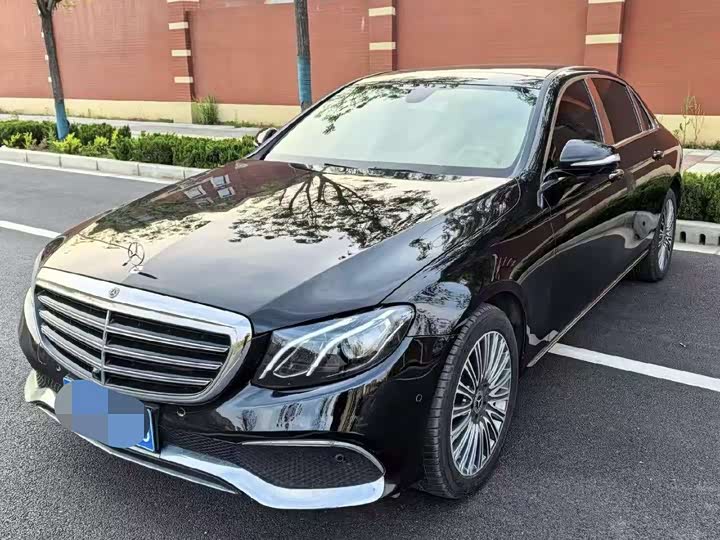 Mercedes-Benz E-Class 2019 E 300 L Luxury — фото 1