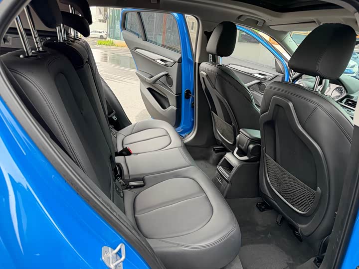 BMW X2 2019 s Drive 20i M VI — фото 10