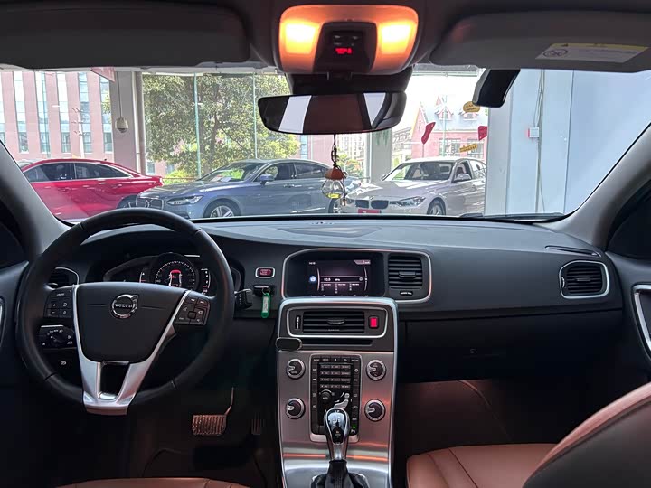 Volvo S60 2018 S 60 L T 3 — фото 20